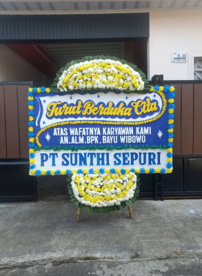 Papan Bunga Duka di Pilangkenceng