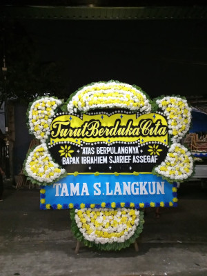 Papan Bunga Duka di Pilangkenceng